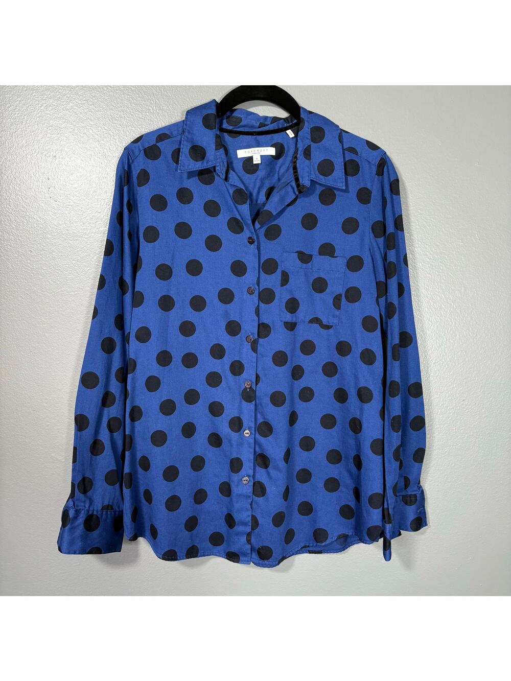 Foxcroft Women's Blue Large Polka Dot Button Up Shirt - Size 8 - Preppy Twee Top
